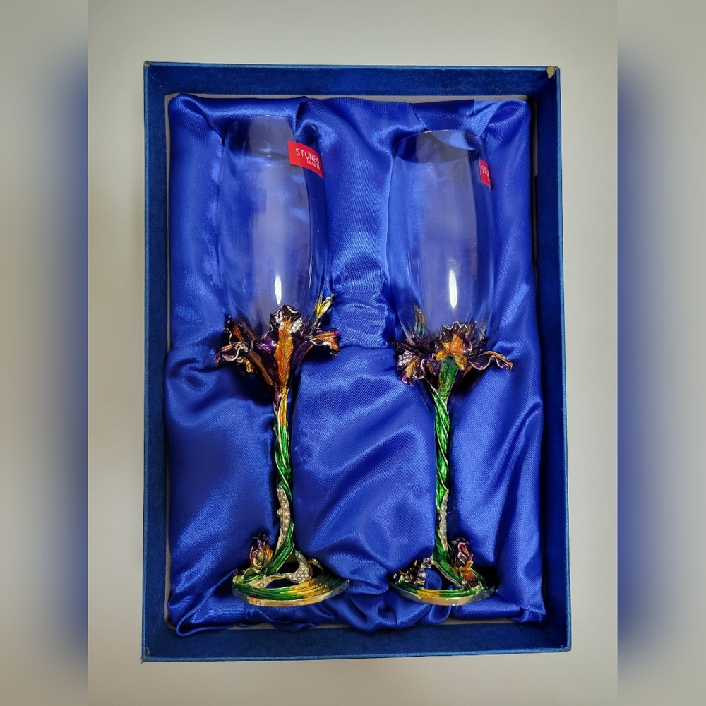 Luxury set of Champagne Glasses